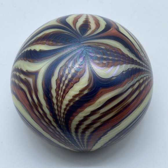 Vtg 1974 Orient & Flume Art Glass Paperweight Signed 167 M 74 Iridescent Nice
